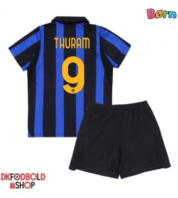 Inter Milan Marcus Thuram #9 Hjemmebanesæt Børn 2026-27 Kort ærmer (+ korte bukser)